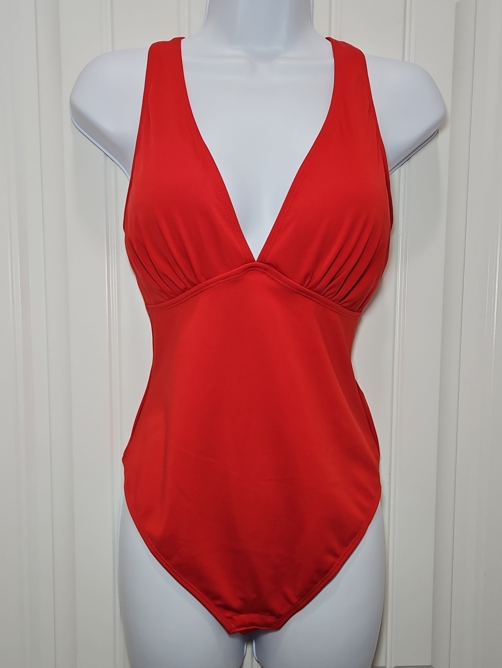 SHAPELLX Shapewear Bodysuit Medium Red Women's New Colorful Criss-Cross Back